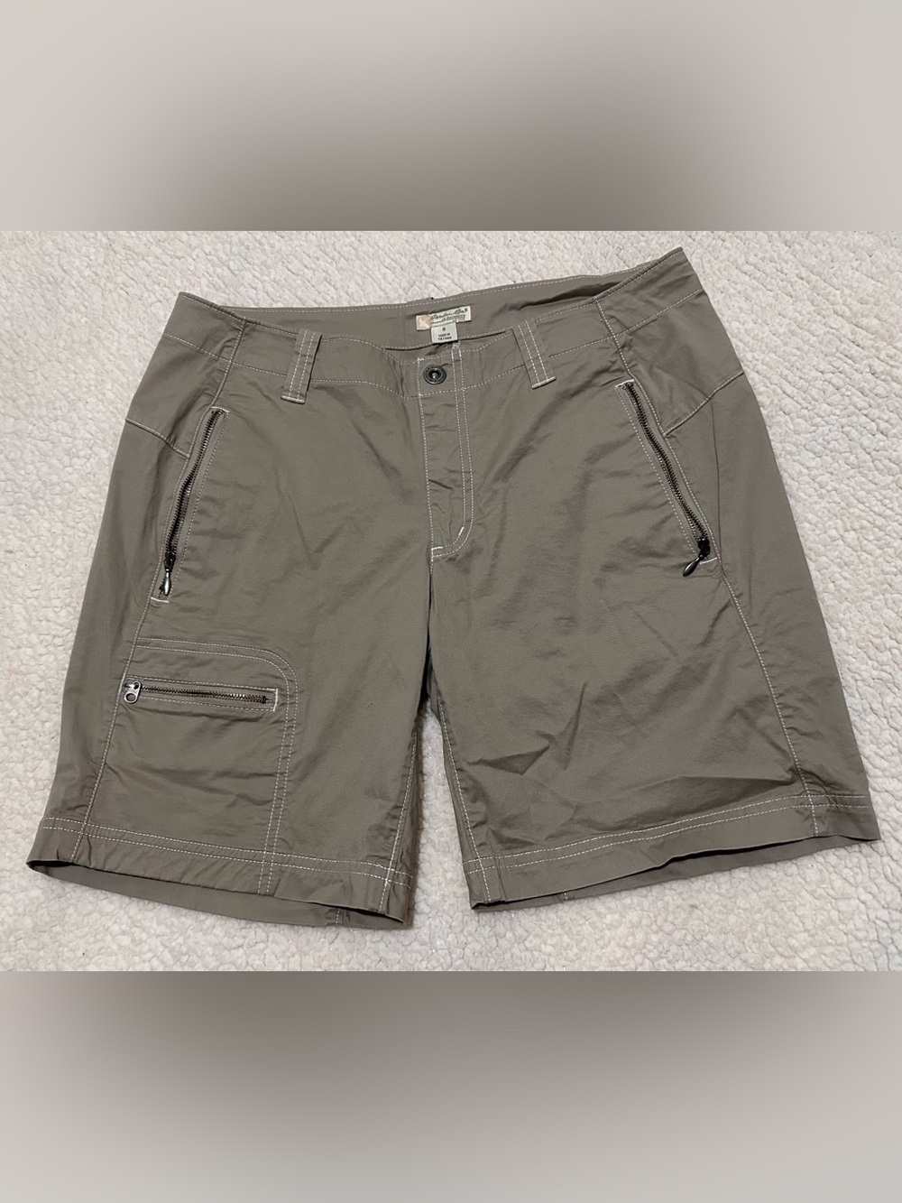 Gander Mountain Women’s Camping Hiking Utility Shorts Light Brown  Zip Pockets